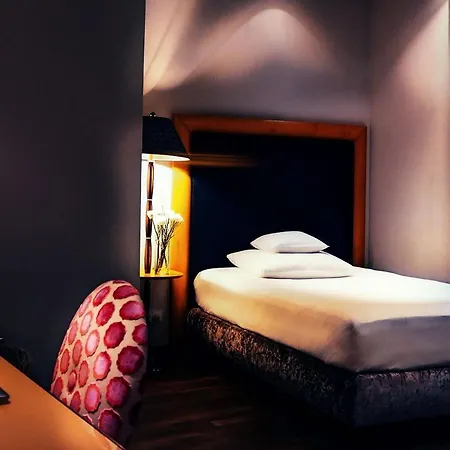 Hotel Yours Truly 4*