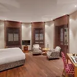 Yours Truly Hotel