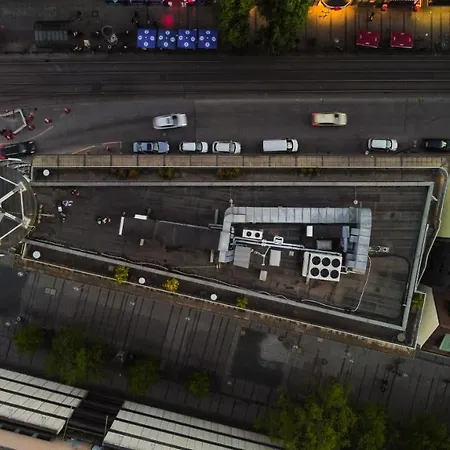 Yours Truly München