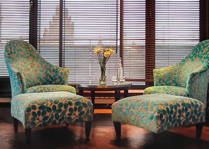 מלון Yours Truly