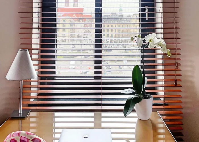 Yours Truly מלון 4*