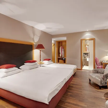 Yours Truly Hotel 4*