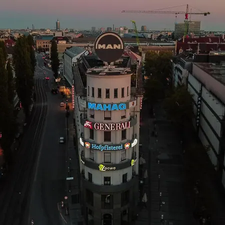 Yours Truly Hotel 4*