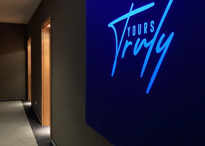 Yours Truly מלון מינכן
